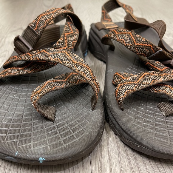 Men’s size 15 Chacos with toe loop - Picture 3 of 5